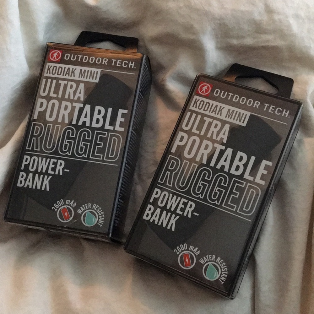 Kodiak mini ultra portable roughed power bank